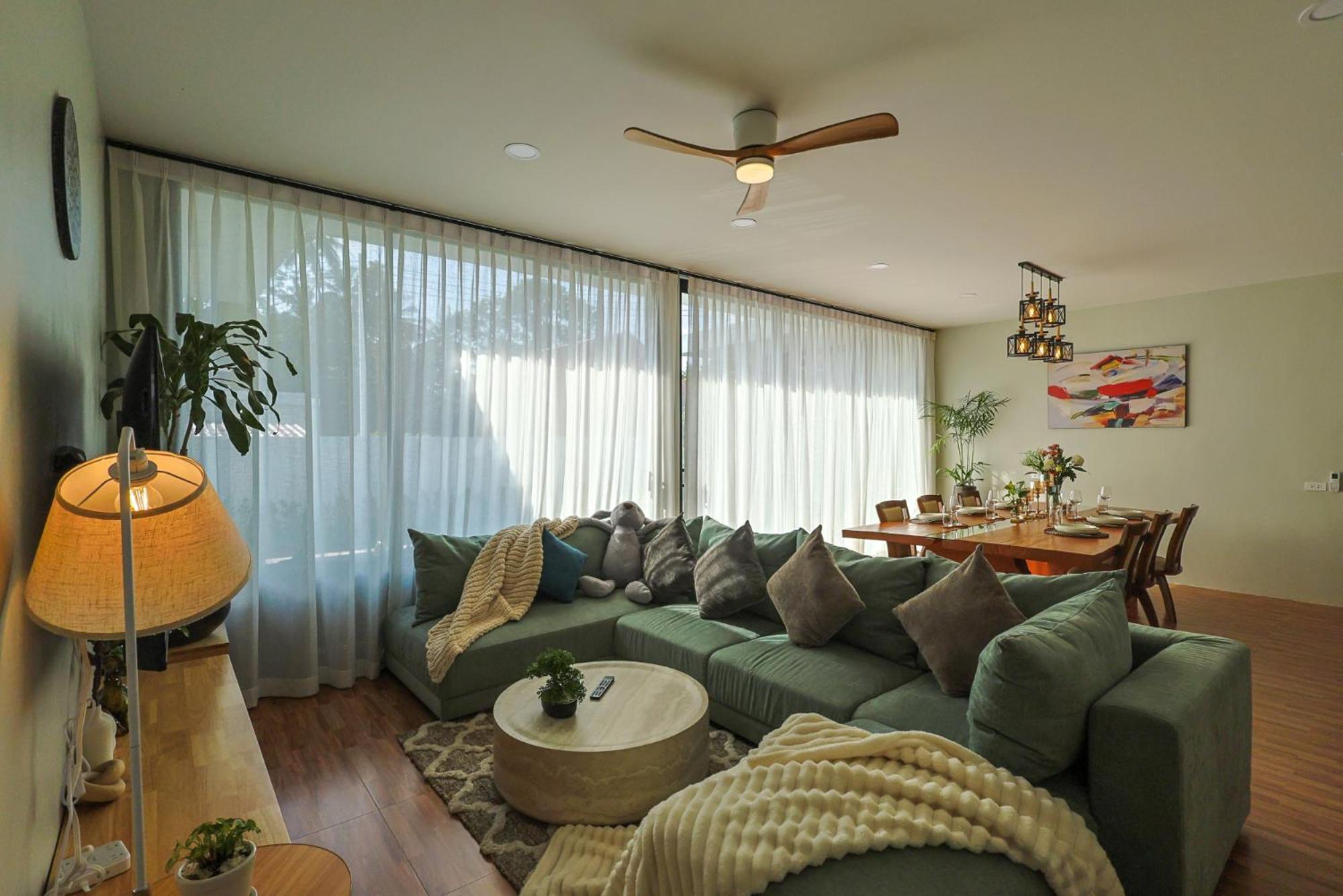Luna Mara Villa